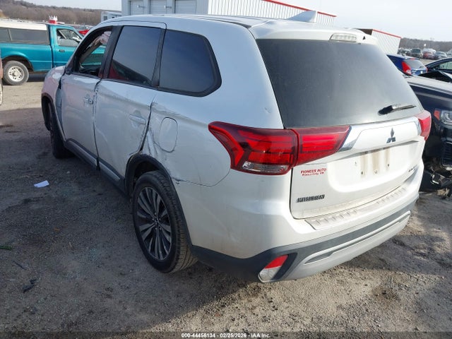 Продажа на аукционе авто 2019 Mitsubishi Outlander Se, vin: JA4AD3A37KZ055220, номер лота: 44456134