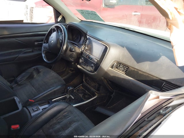 Продажа на аукционе авто 2019 Mitsubishi Outlander Se, vin: JA4AD3A37KZ055220, номер лота: 44456134