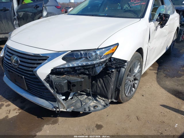 44456149 :رقم المزاد ، 58ABK1GG6JU107452 vin ، 2018 Lexus Es 350 مزاد بيع