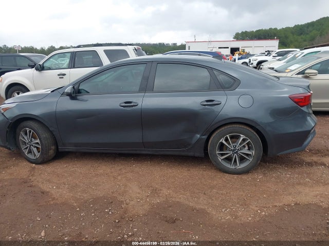 Продажа на аукционе авто 2023 Kia Forte Lxs, vin: 3KPF24AD7PE640043, номер лота: 44456199