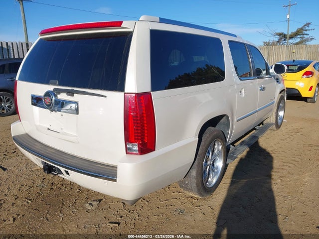 2011 CADILLAC ESCALADE ESV 1GYS3JEF1BR159427 Photo 3