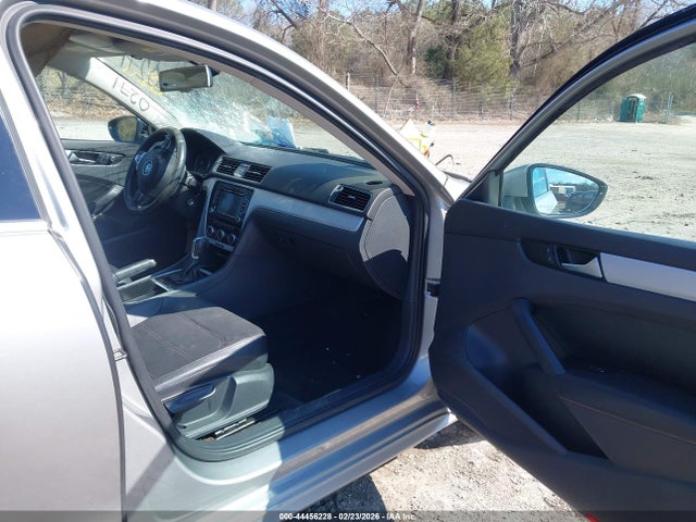 44456228 :رقم المزاد ، 1VWBP7A36CC100271 vin ، 2012 Volkswagen Passat 2.5l Se مزاد بيع