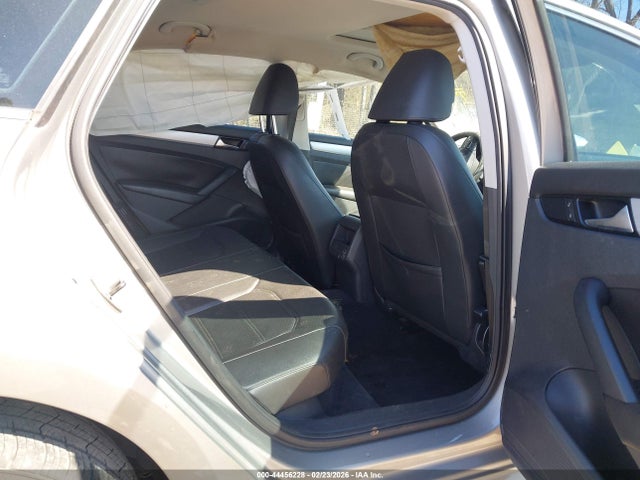 44456228 :رقم المزاد ، 1VWBP7A36CC100271 vin ، 2012 Volkswagen Passat 2.5l Se مزاد بيع