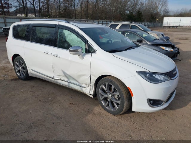 44456236 :رقم المزاد ، 2C4RC1GG4HR778262 vin ، 2017 Chrysler Pacifica Limited مزاد بيع