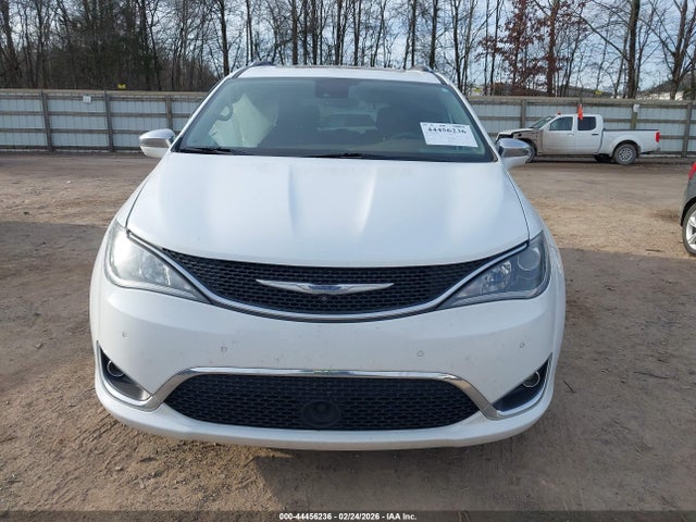 2017 Chrysler Pacifica Limited მანქანა იყიდება აუქციონზე, vin: 2C4RC1GG4HR778262, აუქციონის ნომერი: 44456236