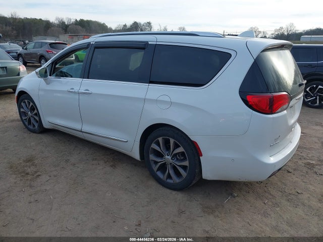 2017 Chrysler Pacifica Limited მანქანა იყიდება აუქციონზე, vin: 2C4RC1GG4HR778262, აუქციონის ნომერი: 44456236