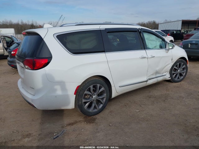 2017 Chrysler Pacifica Limited მანქანა იყიდება აუქციონზე, vin: 2C4RC1GG4HR778262, აუქციონის ნომერი: 44456236