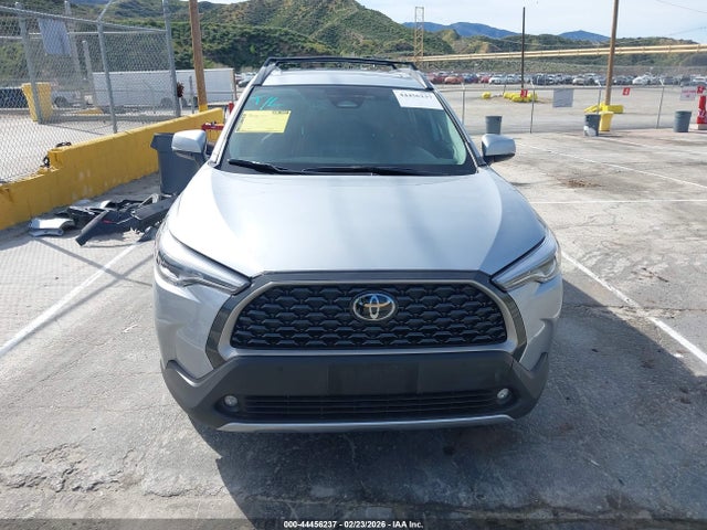 Toyota Corolla Cross Xle 2023 7MUDAABG4PV059175 Image 13