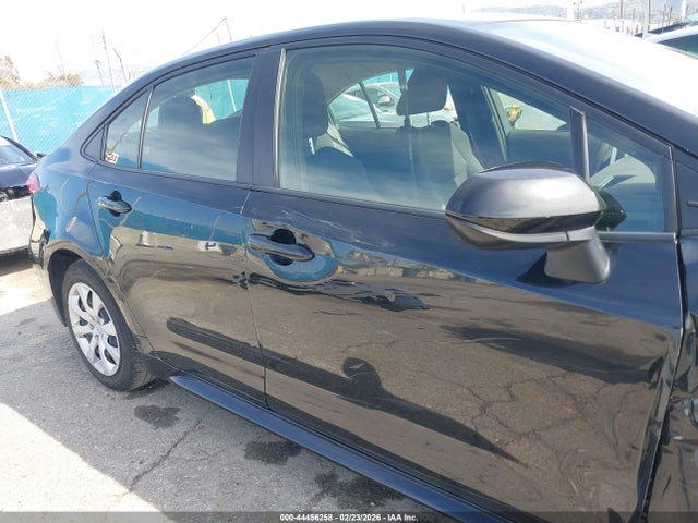 Toyota COROLLA LE 2021 JTDEPMAE7MJ158404 Image 17