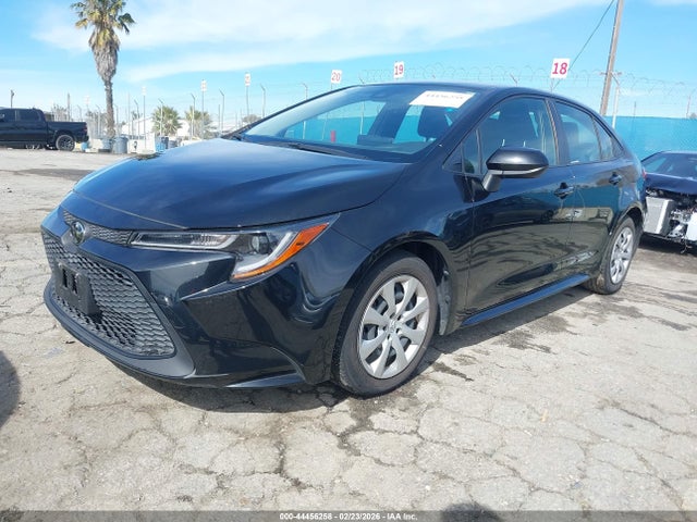 Toyota COROLLA LE 2021 JTDEPMAE7MJ158404 Image 2