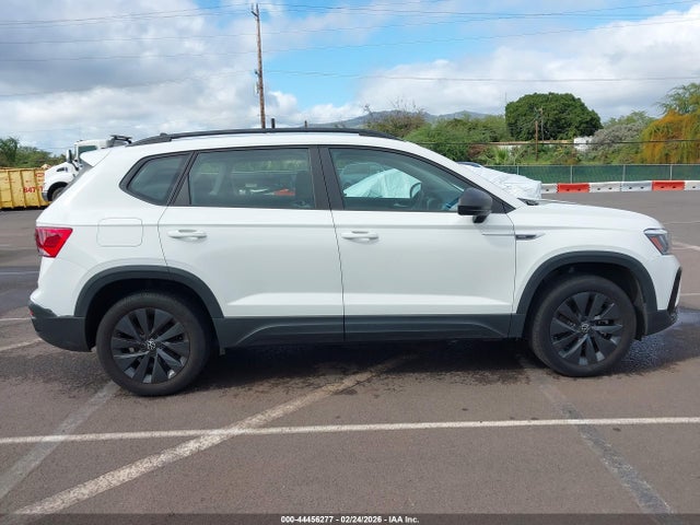 3VVCX7B21NM017928 Volkswagen Taos 1.5t S