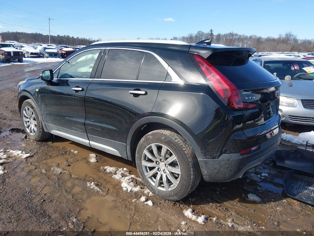2020 CADILLAC XT4 1GYFZDR42LF115112 Photo 2