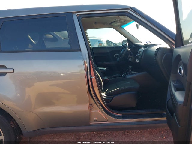 2015 KIA SOUL KNDJN2A24F7168192 Photo 4