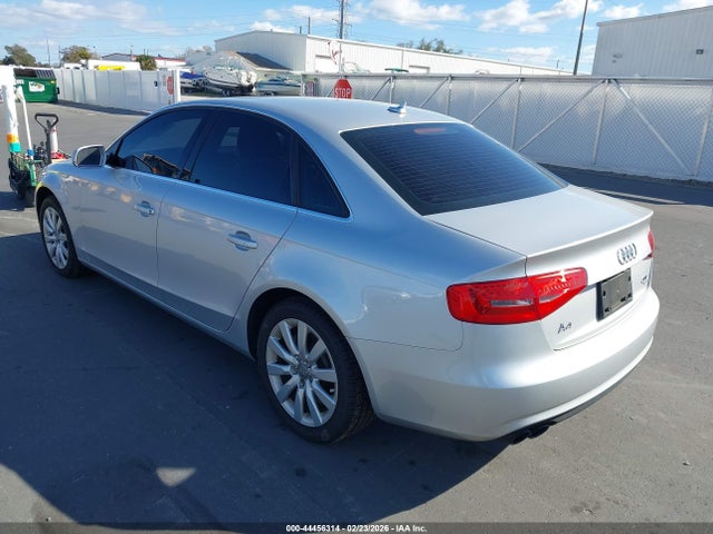 2013 AUDI A4 WAUBFAFL9DN019666 Photo 2