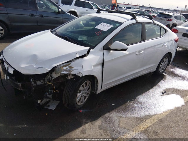 Hyundai ELANTRA SE 2017 5NPD74LFXHH164617 Image 2