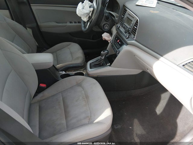 Hyundai ELANTRA SE 2017 5NPD74LFXHH164617 Image 5