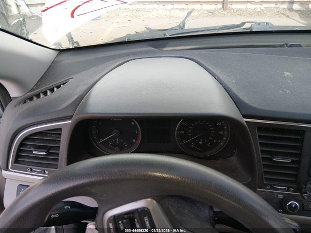 Hyundai ELANTRA SE 2017 5NPD74LFXHH164617 Image 7