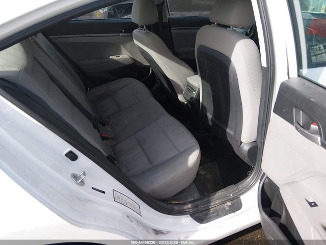 Продажа на аукционе авто 2017 Hyundai Elantra Se, vin: 5NPD74LFXHH164617, номер лота: 44456320