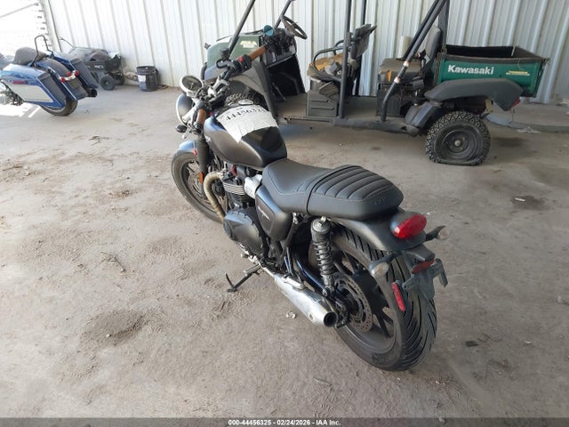 Triumph Motorcycle Street Twin 2017 SMTD31GN7HT801343 Image 3