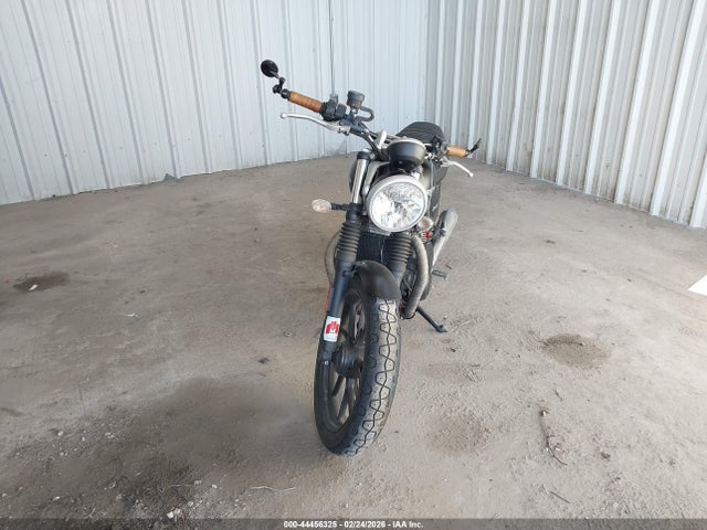 Triumph Motorcycle Street Twin 2017 SMTD31GN7HT801343 Image 5