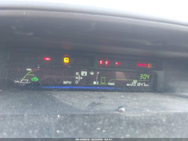 JTDZN3EUXE3362705 Toyota Prius V Five