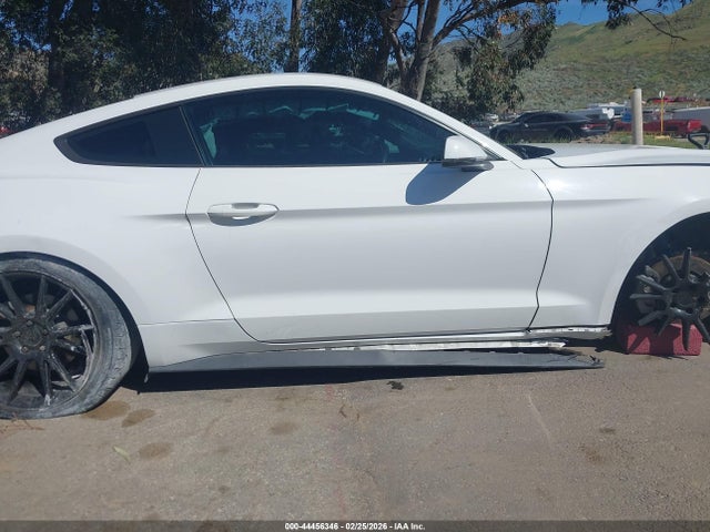 Ford Mustang Ecoboost Premium 2019 1FA6P8TH9K5186431 Image 17