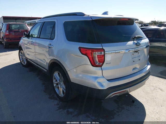 2016 FORD EXPLORER 1FM5K7D89GGB80391 Photo 2
