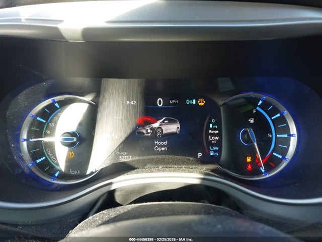 2018 Chrysler Pacifica Hybrid Touring Plus მანქანა იყიდება აუქციონზე, vin: 2C4RC1H74JR262360, აუქციონის ნომერი: 44456398