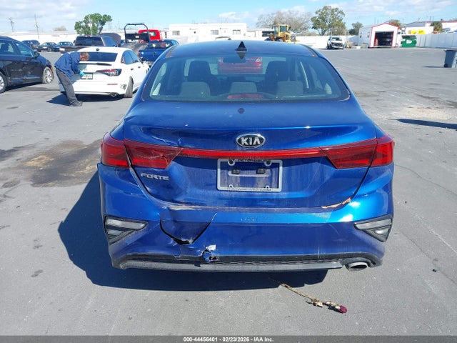 44456401 :رقم المزاد ، 3KPF24AD0ME360279 vin ، 2021 Kia Forte Lxs مزاد بيع