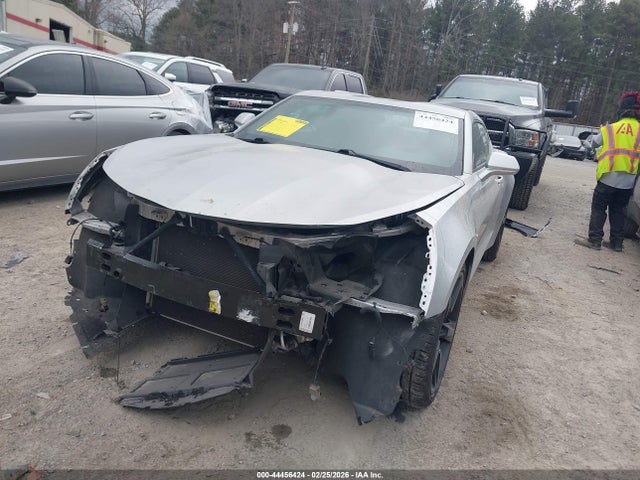 2018 CHEVROLET CAMARO 1G1FB1RX7J0144391 Photo 1