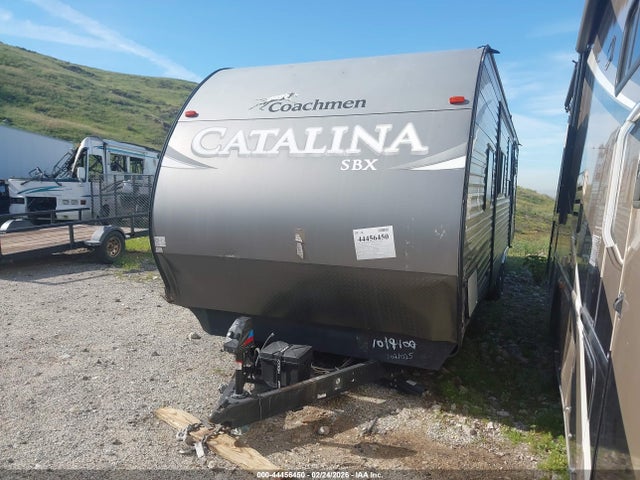 Forest River Catalina Coachman 2017 5ZT2CAXB1HT010722 Image 2