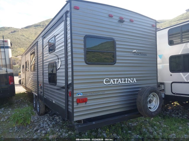 Forest River Catalina Coachman 2017 5ZT2CAXB1HT010722 Image 3