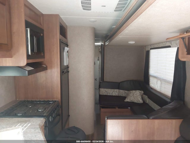 Forest River Catalina Coachman 2017 5ZT2CAXB1HT010722 Image 5