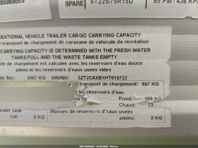 Forest River Catalina Coachman 2017 5ZT2CAXB1HT010722 Image 9