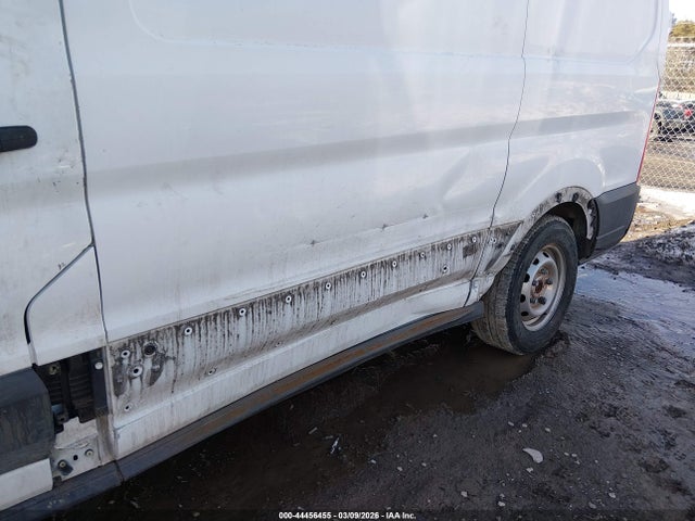1FTYE1YM9GKA66725 Ford Transit-150