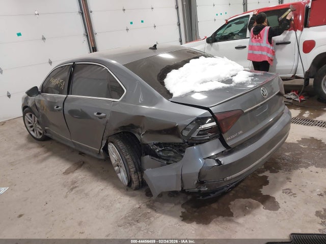 44456459 :رقم المزاد ، 1VWCT7A36GC063129 vin ، 2016 Volkswagen Passat 1.8t Sel مزاد بيع