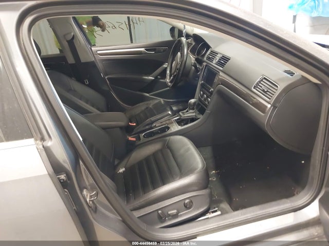 44456459 :رقم المزاد ، 1VWCT7A36GC063129 vin ، 2016 Volkswagen Passat 1.8t Sel مزاد بيع