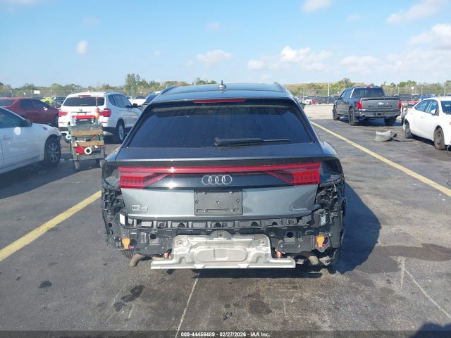 44456489 :رقم المزاد ، WA1EVAF13MD022127 vin ، 2021 Audi Q8 Premium Plus 55 Tfsi Quattro Tiptronic مزاد بيع