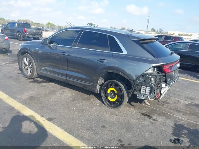 2021 AUDI Q8 WA1EVAF13MD022127 Photo 2