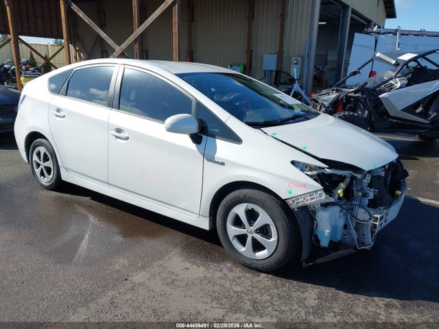2014 TOYOTA PRIUS JTDKN3DU8E1833930