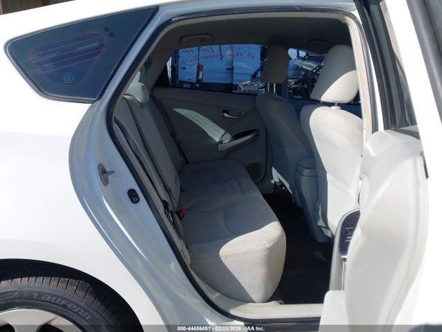 2014 TOYOTA PRIUS JTDKN3DU8E1833930 Photo 7