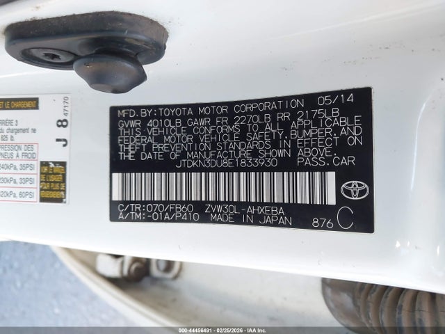 2014 TOYOTA PRIUS JTDKN3DU8E1833930 Photo 8