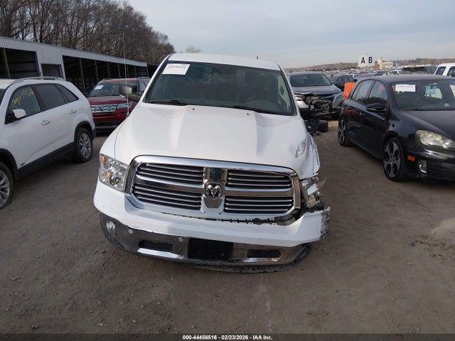 1C6RR7TT3KS567085 RAM 1500 Classic Big Horn 4x4 6&#039;4 Box