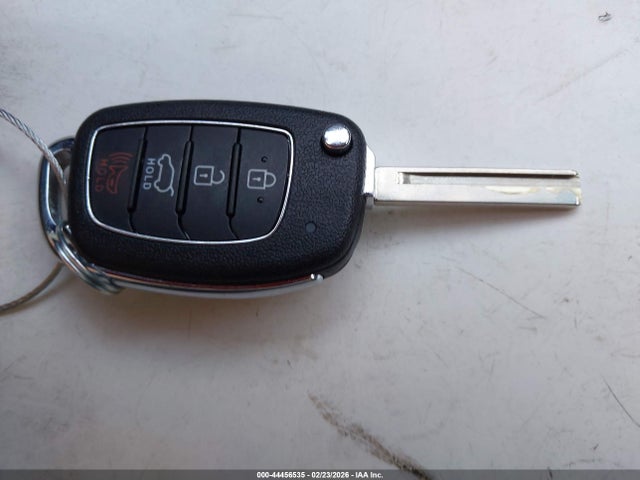 5NMZT3LB4JH062306 Hyundai Santa Fe Sport 2.4l