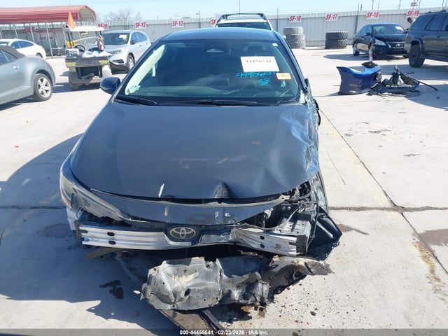 5YFB4MDE7RP202217 Toyota COROLLA LE