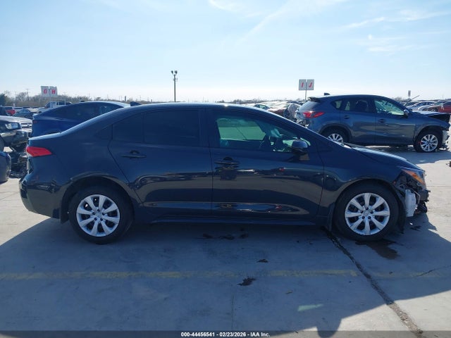 5YFB4MDE7RP202217 Toyota COROLLA LE