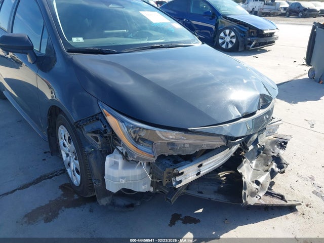 5YFB4MDE7RP202217 Toyota COROLLA LE