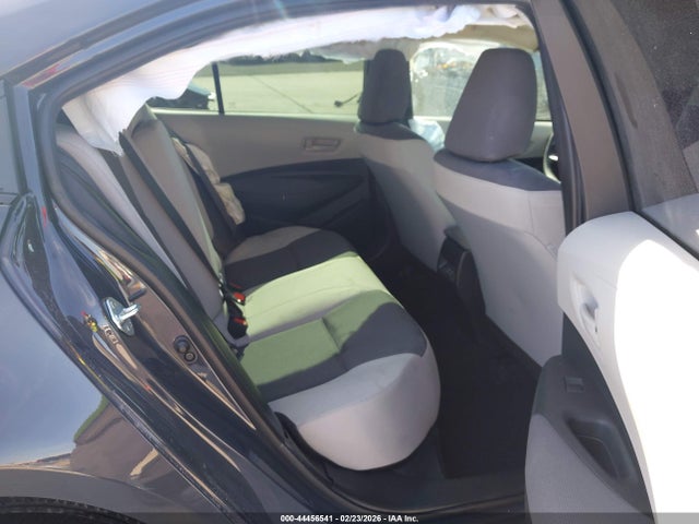 5YFB4MDE7RP202217 Toyota COROLLA LE