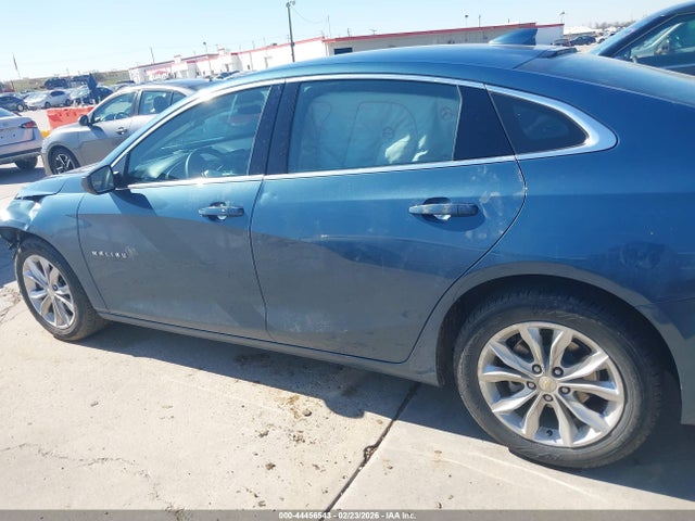 1G1ZD5ST7SF121553 Chevrolet Malibu Fwd 1lt