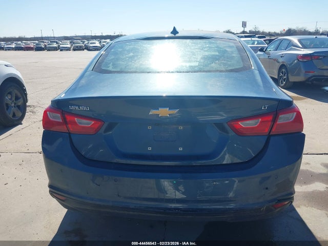 1G1ZD5ST7SF121553 Chevrolet Malibu Fwd 1lt